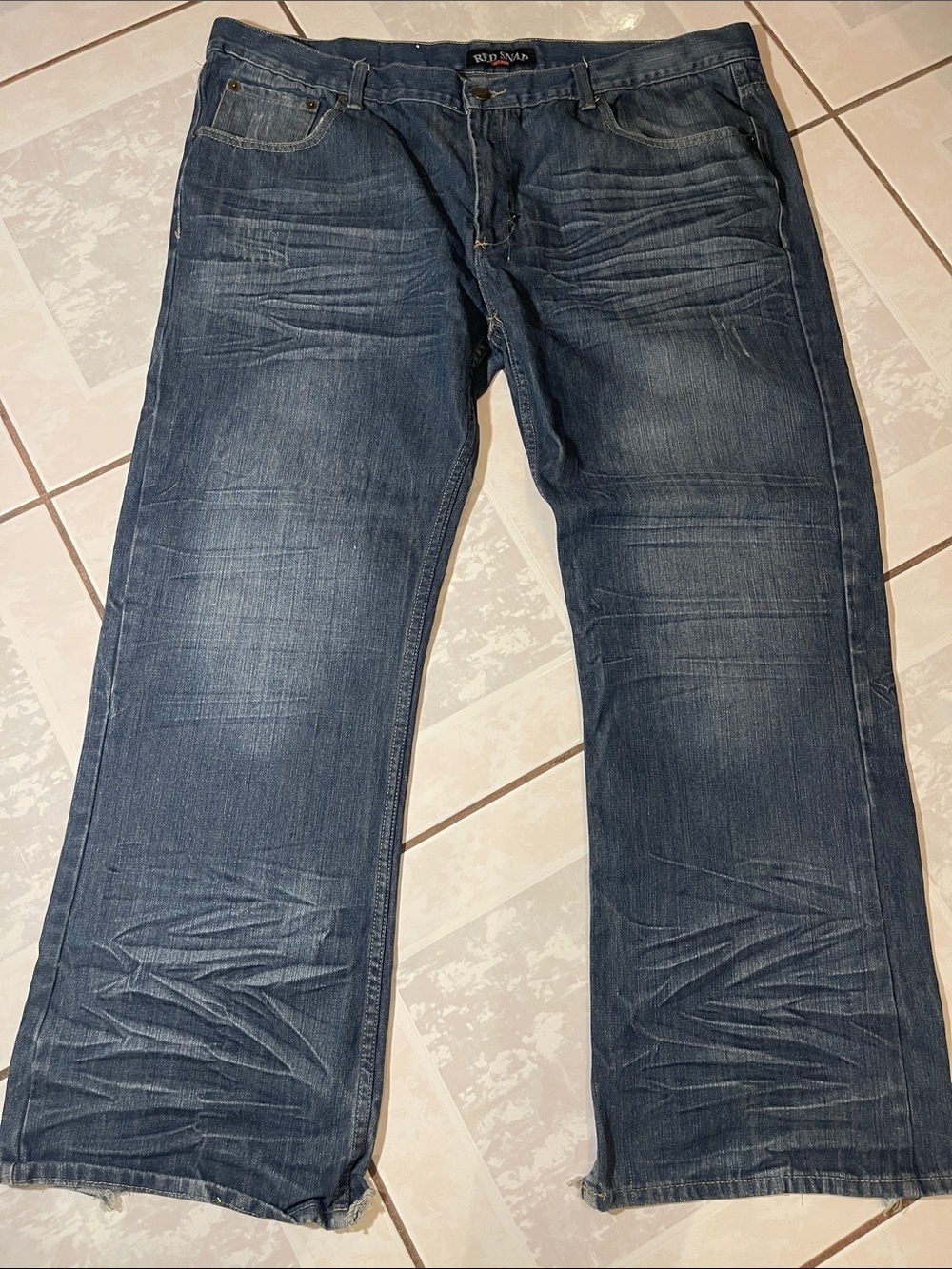 Men's Straight Jeans in Dark Washed Blue